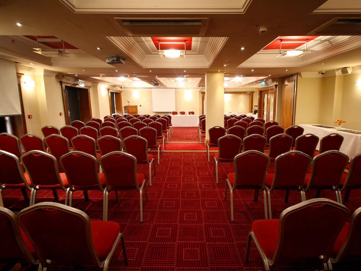 Prince Of Wales Hotel Athlone Exterior foto